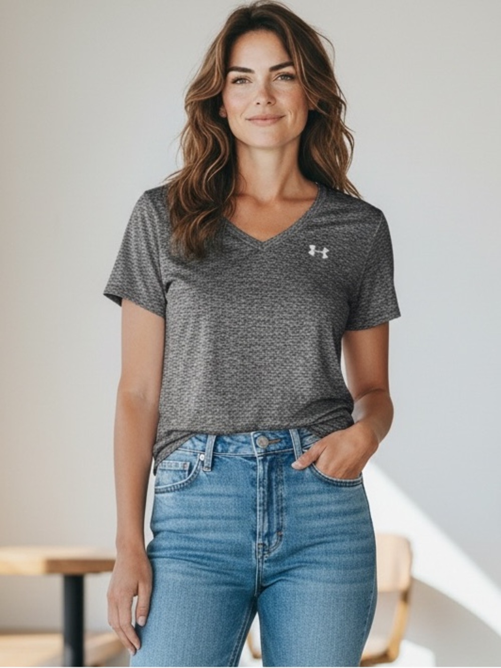 Under Armour Women's Heather Gray V-Neck Performance Tee